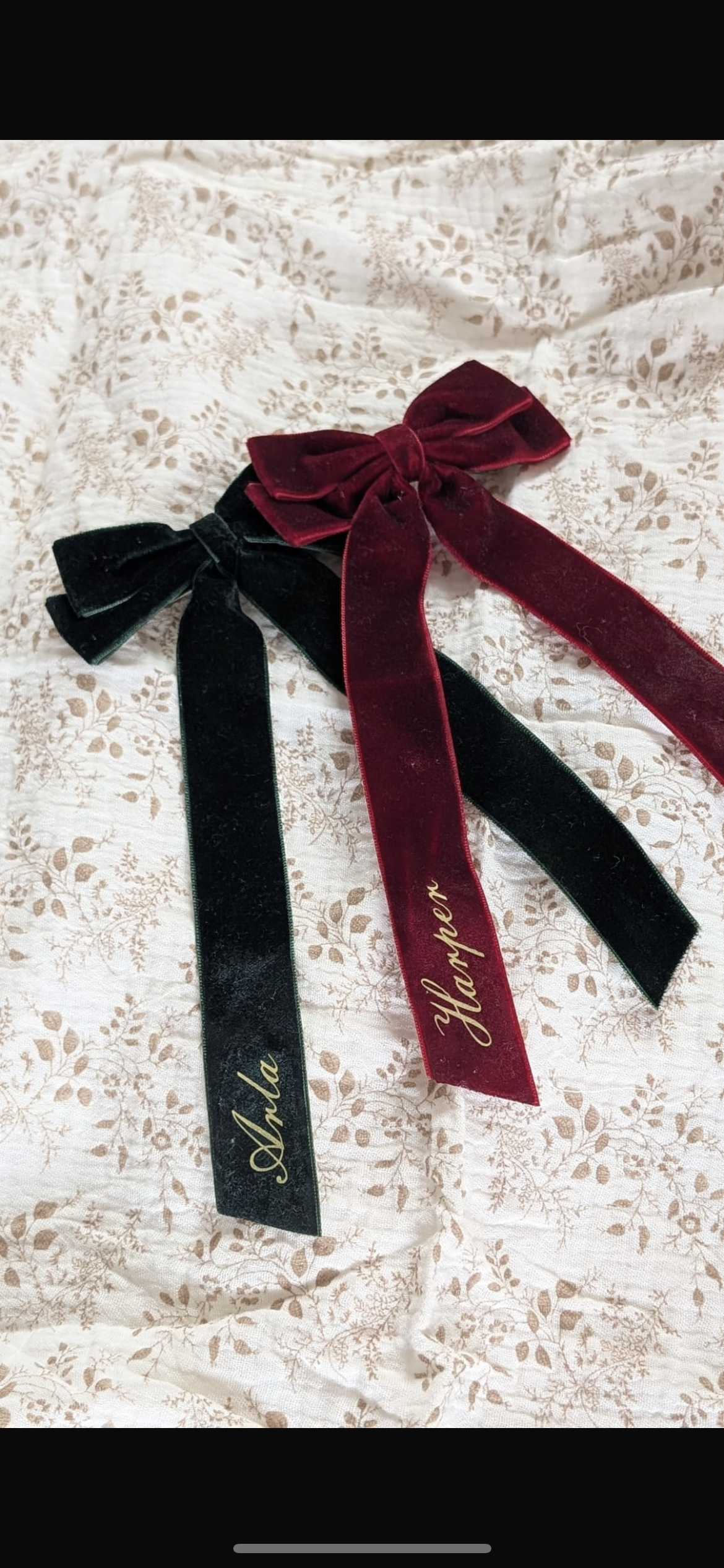 The ✨Christmas✨ velvet bow